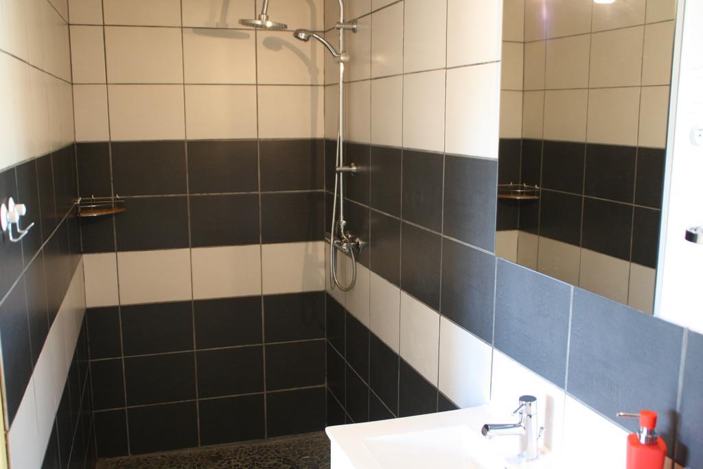 La Perle Du Lot Bed & Breakfast Castelnau-Montratier ภายนอก รูปภาพ