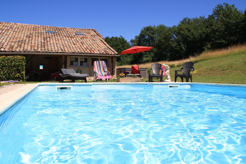 La Perle Du Lot Bed & Breakfast Castelnau-Montratier ภายนอก รูปภาพ
